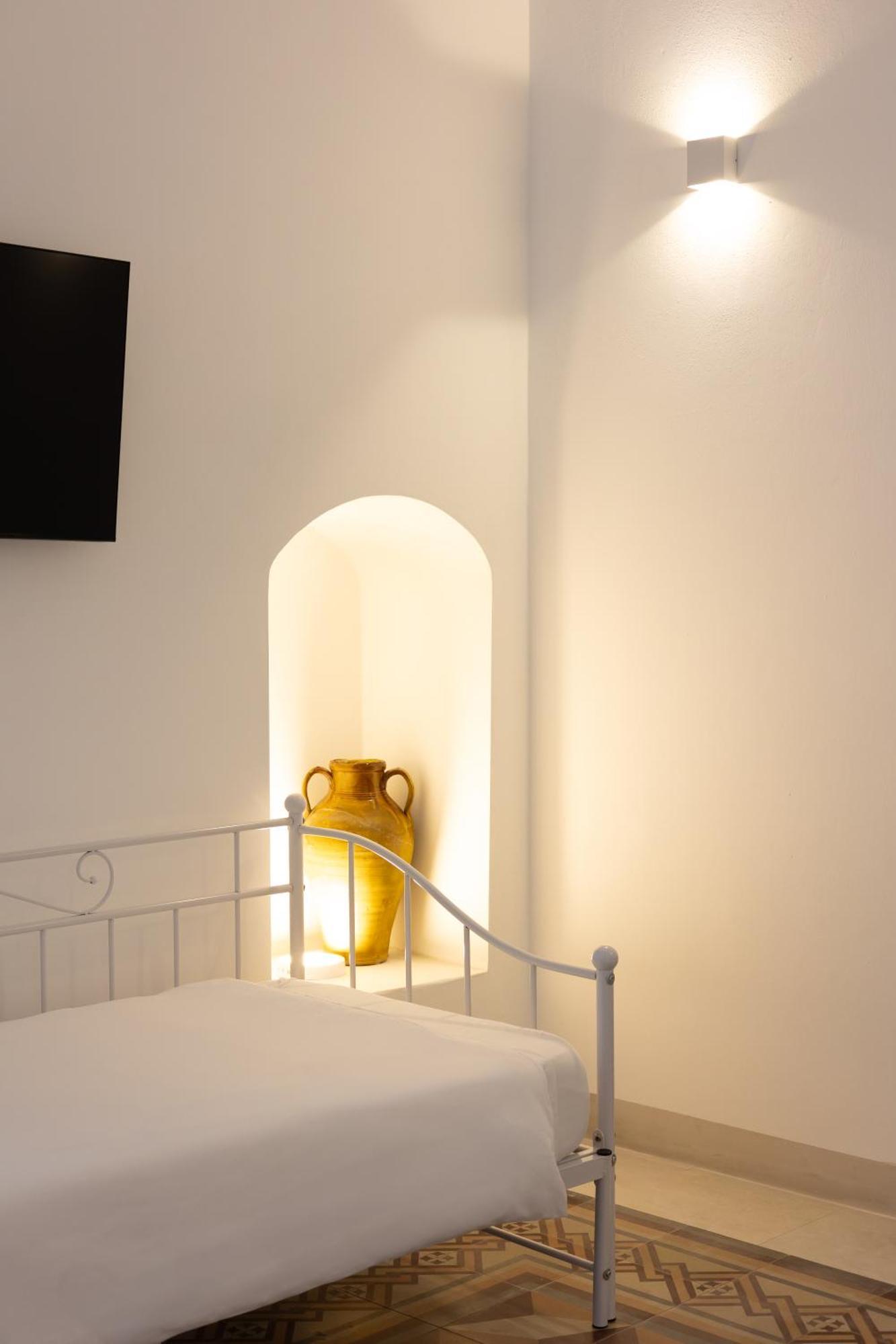 Donna Veneranda Bed and Breakfast Βιέστε Εξωτερικό φωτογραφία