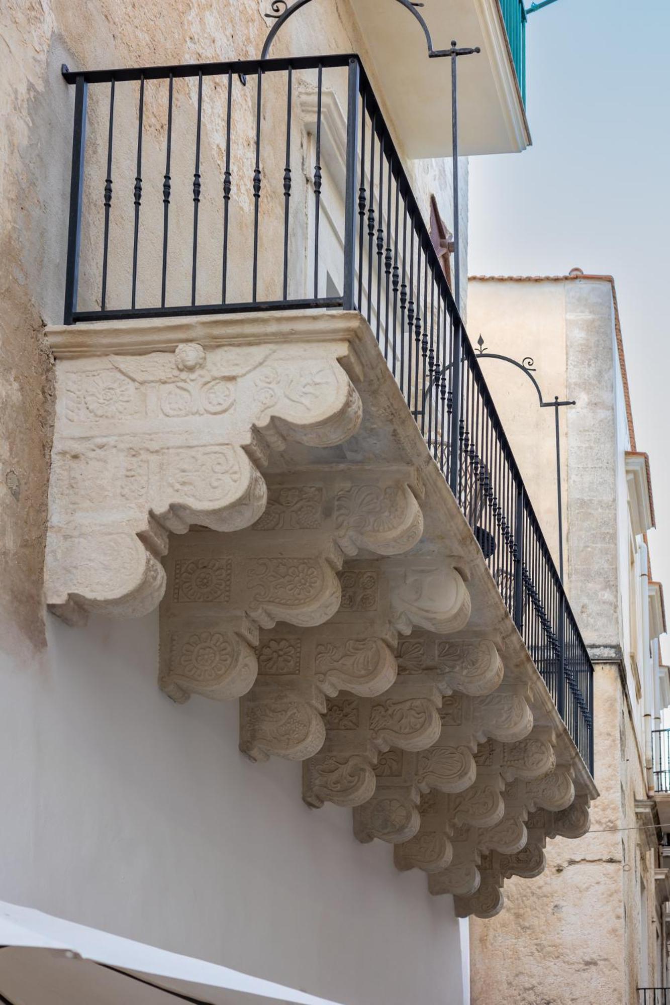 Donna Veneranda Bed and Breakfast Βιέστε Εξωτερικό φωτογραφία