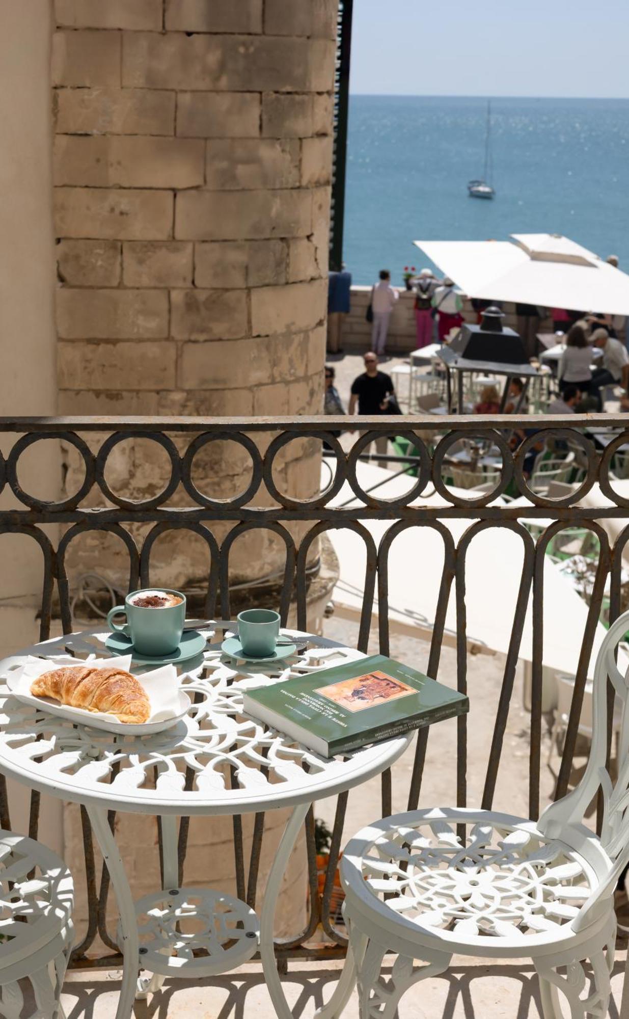 Donna Veneranda Bed and Breakfast Βιέστε Εξωτερικό φωτογραφία